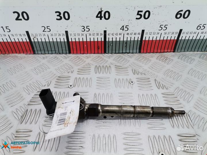 Форсунка Skoda Octavia (A4) рест. 2010 03L130277S