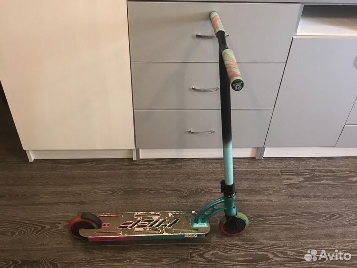 Трюковой самокат MGP (madd gear) VX 9 team scooter