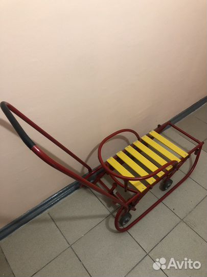 Детские санки на колесах