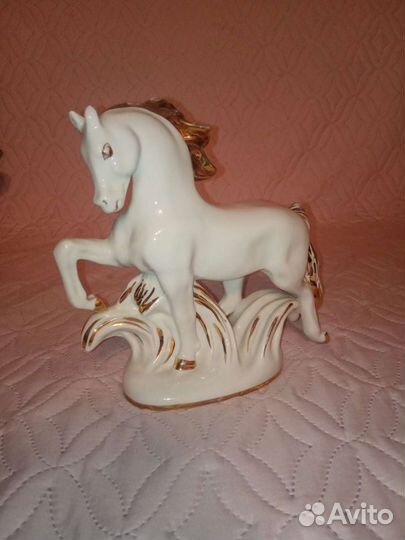 Фарфоровые статуэтки лфз