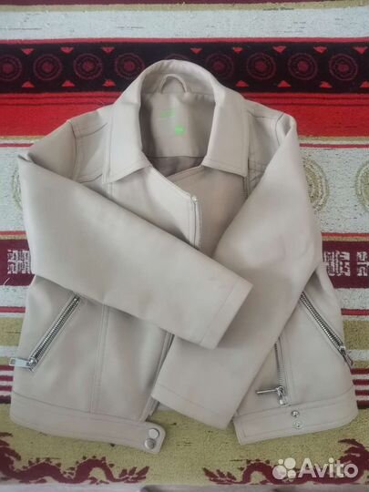 Кожаная куртка для девочки
