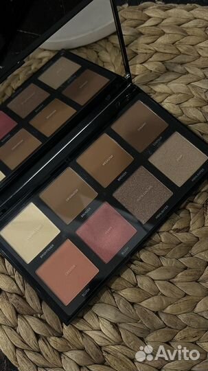 Палетка для скульптурирования луца новая morphe