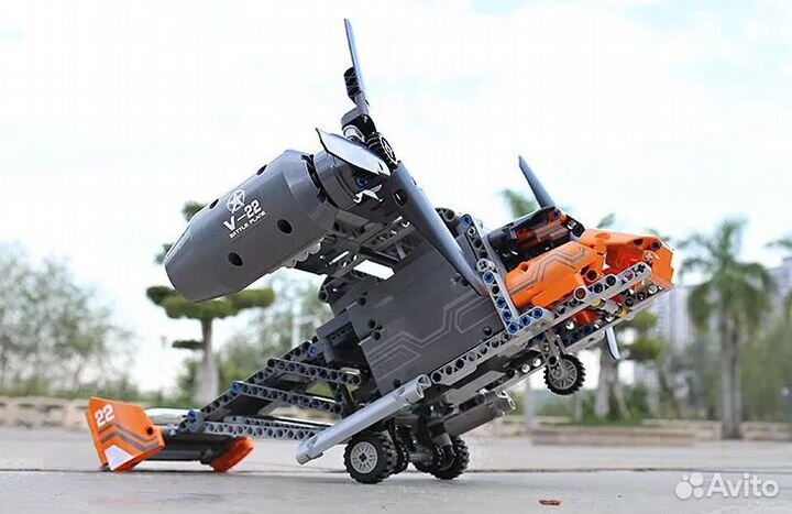 Конструктор Транспортный самолет