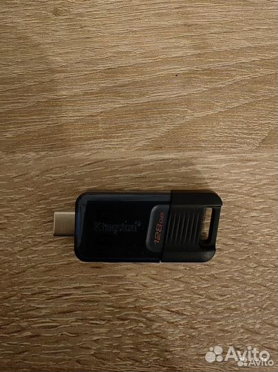 2 Флэшки Kingston