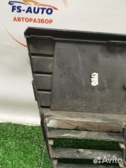 Решетка paдиaтора Ford Focus 3 хетчбек 1.6 iqdb