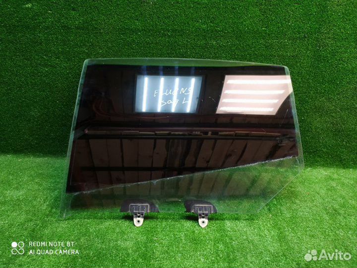 Стекло двери заднее левое Renault Fluence L30