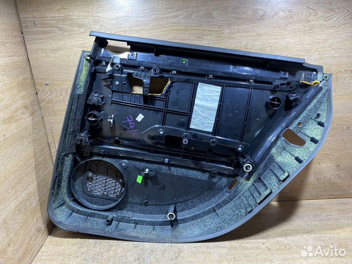 Обшивка задняя левая Audi A4 B6 79146