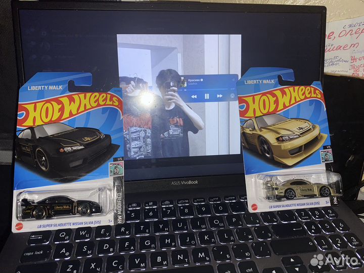 Hot wheels premium