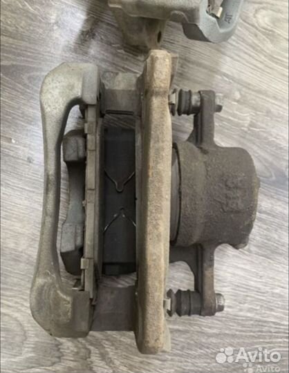 Тормозные суппорта и диски камри передние