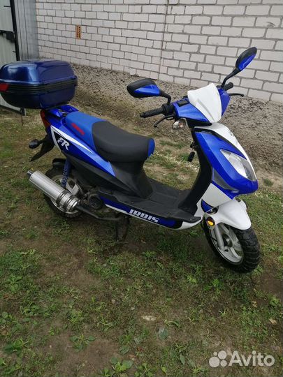 Скутер Ирбис FR