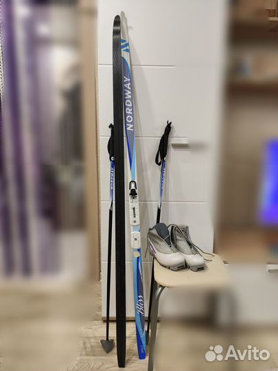 Лыжи 160р с ботинками 36р