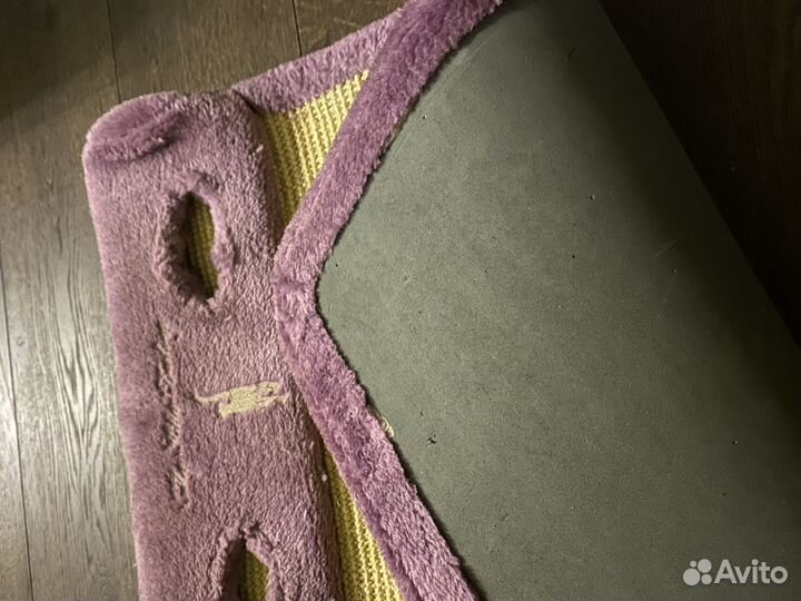 Когтеточка в виде коврика для кошек