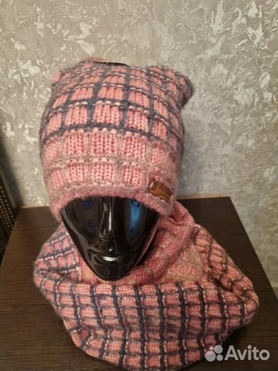 Шапка зимняя женская вязанная