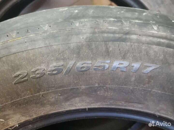 Nexen N8000 235/65 R17 104