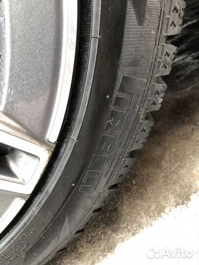 Pirelli Winter Ice Zero 225/45 R18