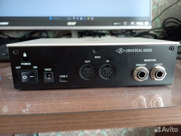 Комплект музыкального студийного оборудования