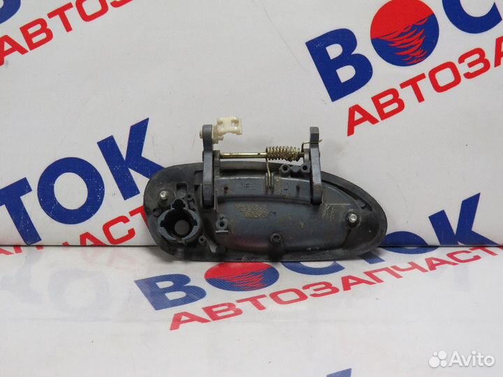 Ручка двери Перед Лево mazda familia bhalp