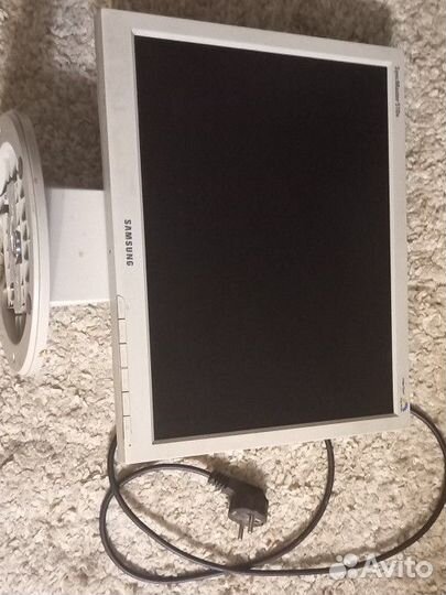 Монитор Samsung