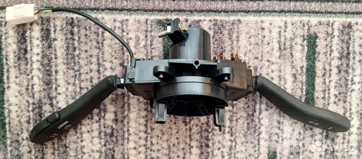 Подрулевой переключатель