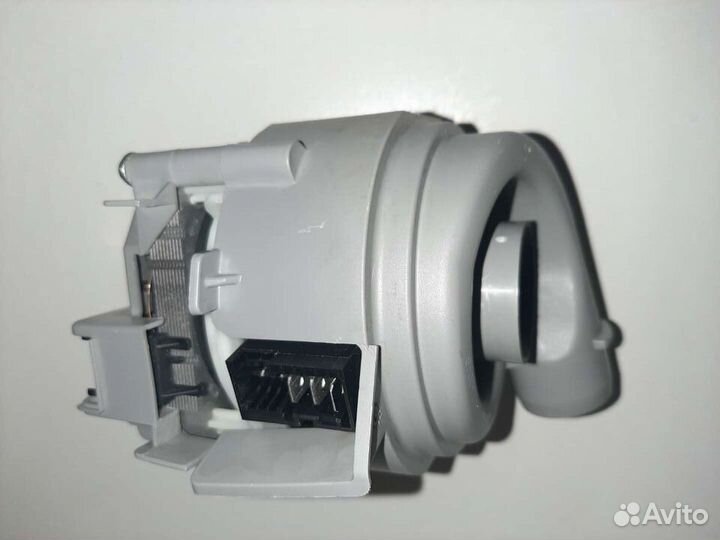 Помпа рецнасос пмм Bosch б.у. оригинал