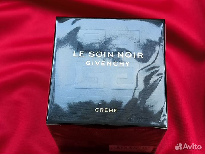 Крем для лица Le Soin Noir Givenchy