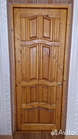 Двери межкомнатные из массива