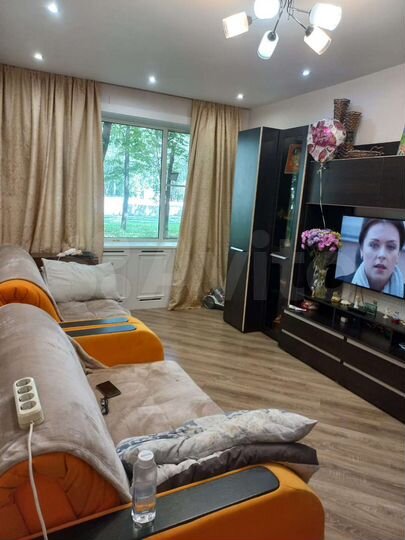 2-к. квартира, 42,4 м², 1/5 эт.