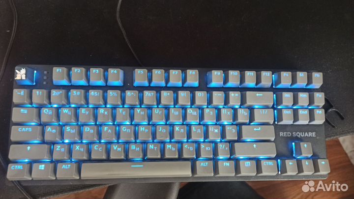 Red square keyrox tkl