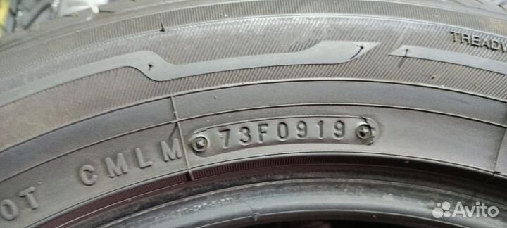 Toyo Extensa A/S 215/55 R17