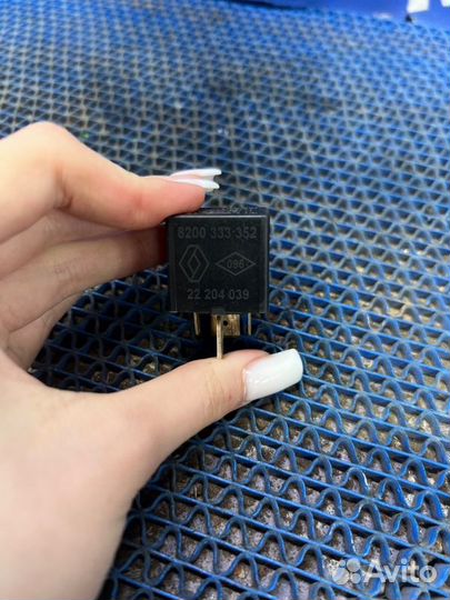 Реле Renault Logan 1 седан 2008