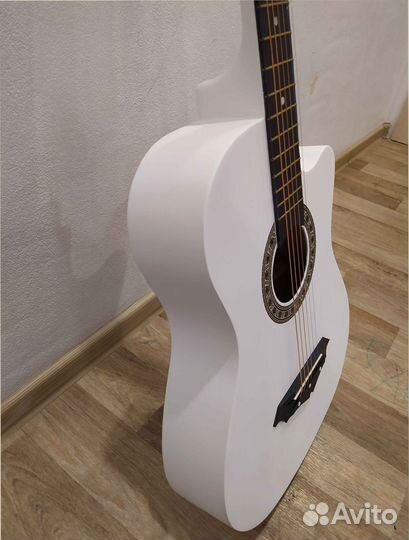 Акустическая гитара Belucci