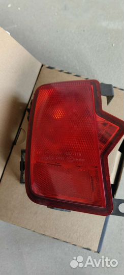 Задняя противотуманная фара Subaru