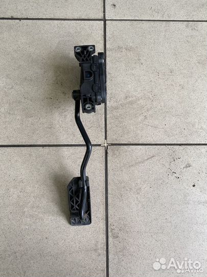 Педаль газа Nissan Primera P12