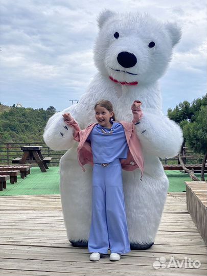 Аниматор/Поздравление от белого мишки