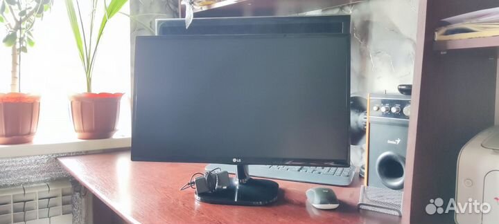 Монитор LG 24MP48HQ