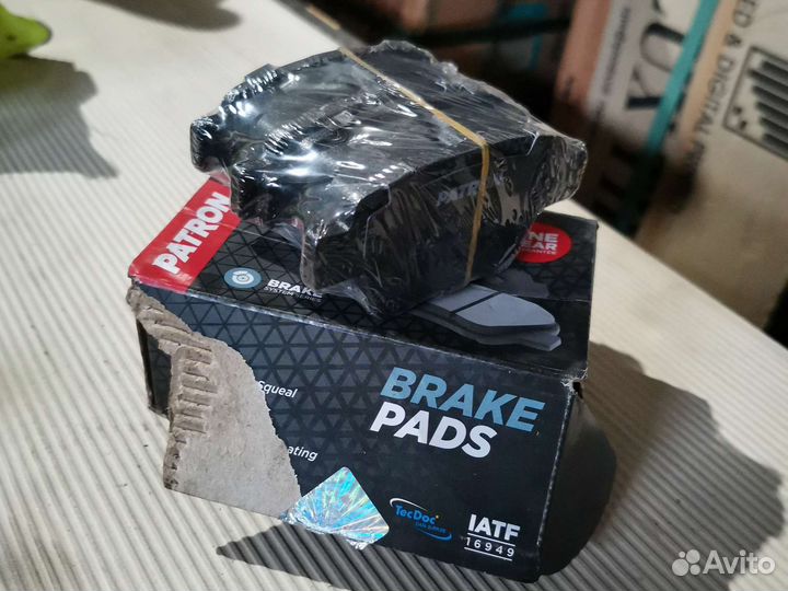 Тормозные колодки задние на Peugeot 307