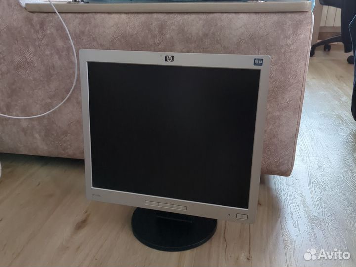 Монитор HP L1706