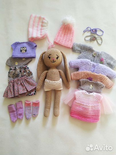 Зайка с набором одежды