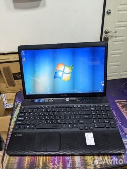 Ноутбук Sony i3 4gb