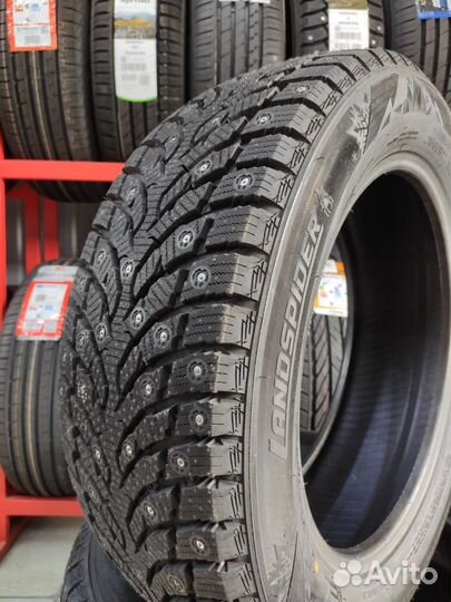 Landspider Arctictraxx 215/60 R17