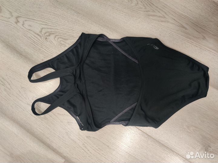 Arena купальник детский 8-9 лет