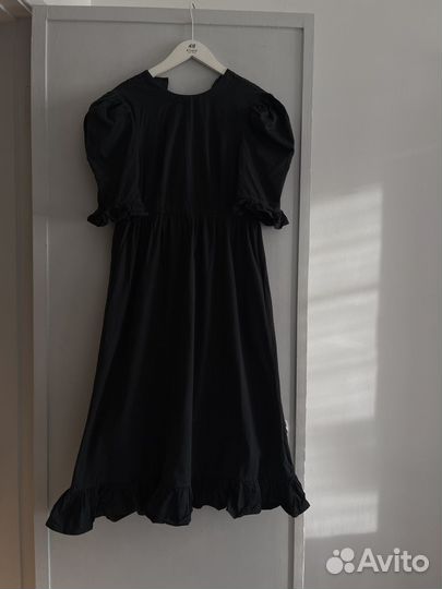 Платье на завязках на спине