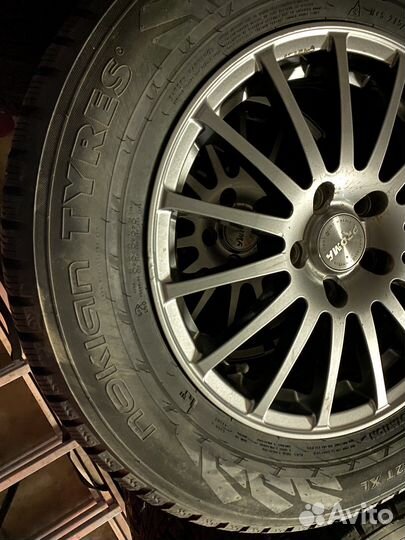 Nokian Tyres Nordman 7 SUV 215/65 R16