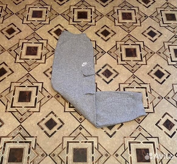 Спортивные штаны Nike Cargo Pants