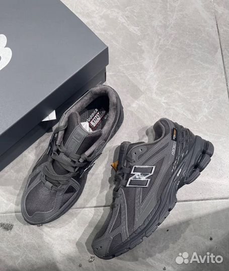 New Balance 1906R Cordura Magnet