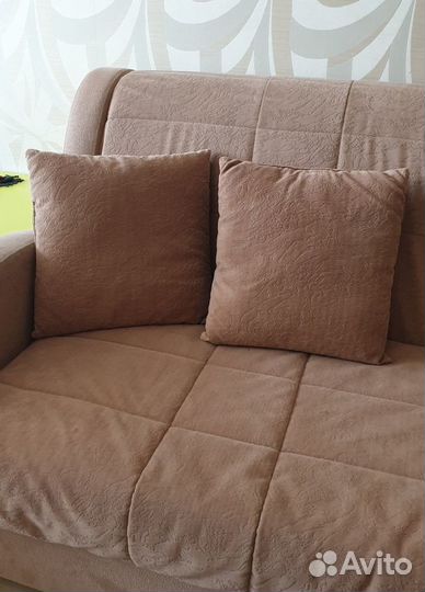 Новые диванные подушки