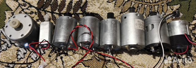 Двигатели коллекторные,19 штук, цена за все