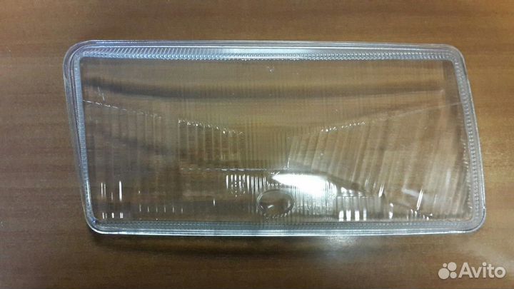 Стекла фар Audi 80 B3 1986-1991 в наличии