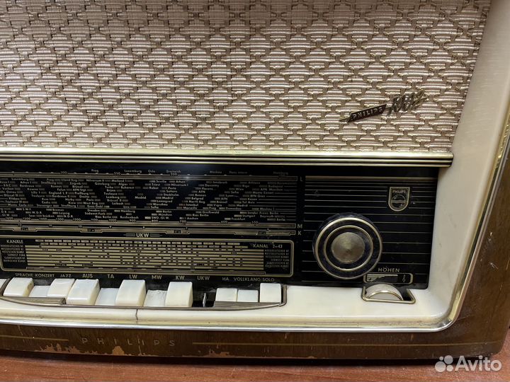 Ламповый приёмник Philips 1002. 238