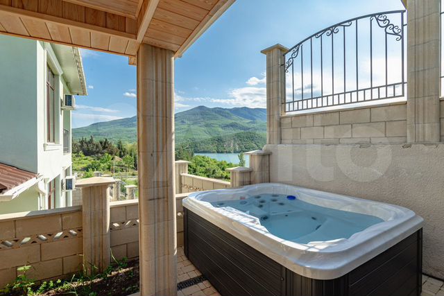 Дом 120 м² на участке 5 сот.